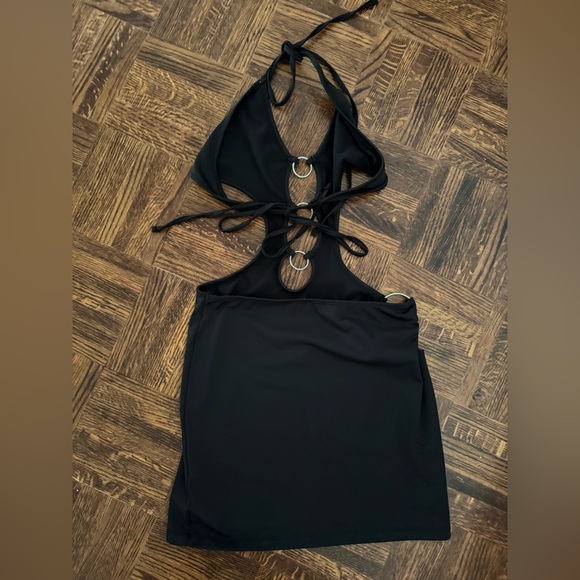 EDIKTED OPEN BACK MINI DRESS BLACK SIZE SMALL HALTER CUT OUT CHAIN DRESS - Picture 6 of 8